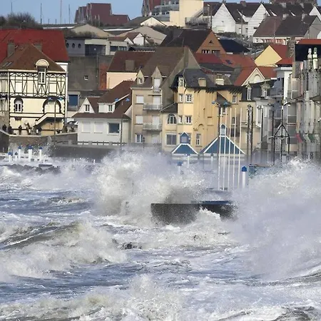 Duplex Au Centre De Et Proche De La *